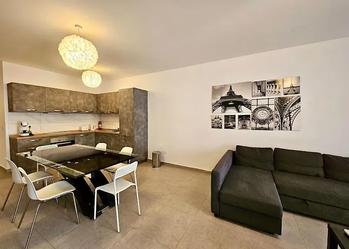 Sleeps 6 Spacious St Pauls Bay * San Pawl il-Baħar