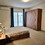 Apartamento Sleeps 6 Spacious St Pauls Bay