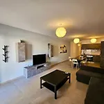 Sleeps 6 Spacious St Pauls Bay Apartamento St Paul's Bay