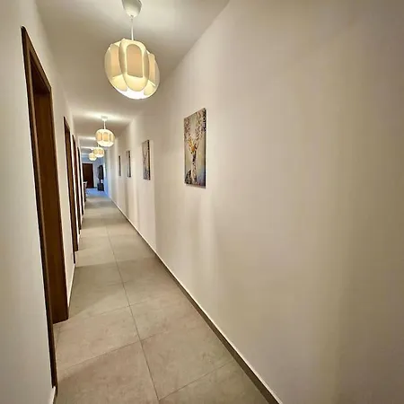 Sleeps 6 Spacious St Pauls Bay Daire