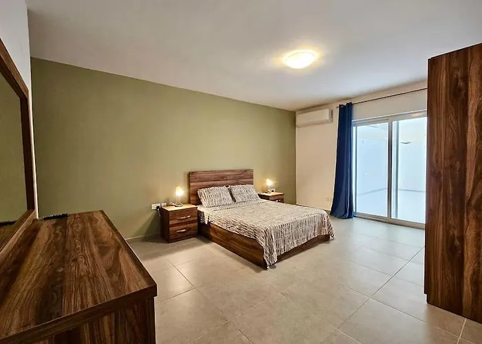 Sleeps 6 Spacious St Pauls Bay St Paul's Bay